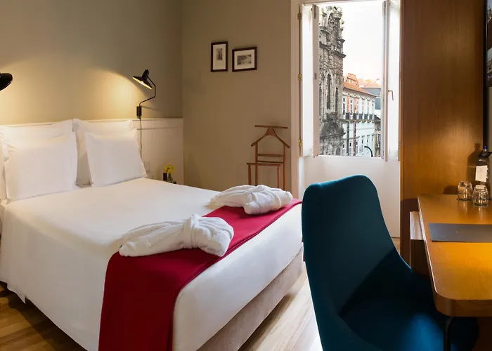 Hotels Petit Budget Porto: Affordable Accommodations for a Budget-Friendly Stay