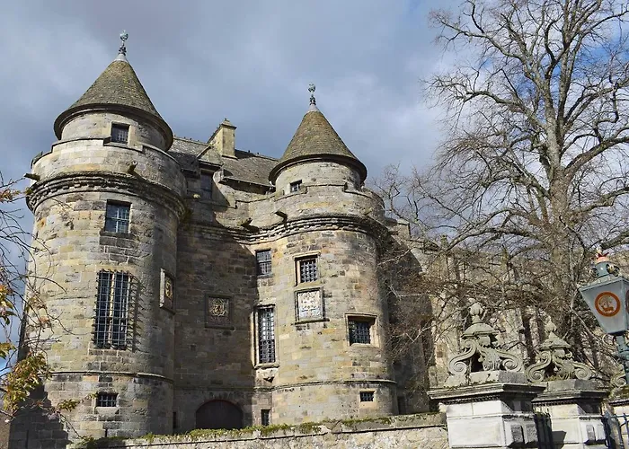 Hotels in Falkland, Scotland: Where to Stay for an Unforgettable Experience