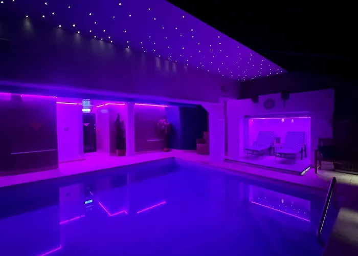 Top Grasmere Hotels with Hot Tubs for Relaxation