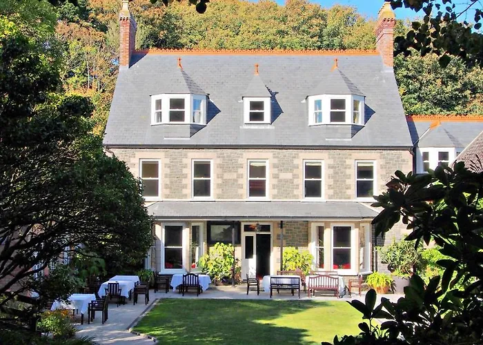 Isle of Sark Hotels: Find the Perfect Accommodation for Your Stay on Sark